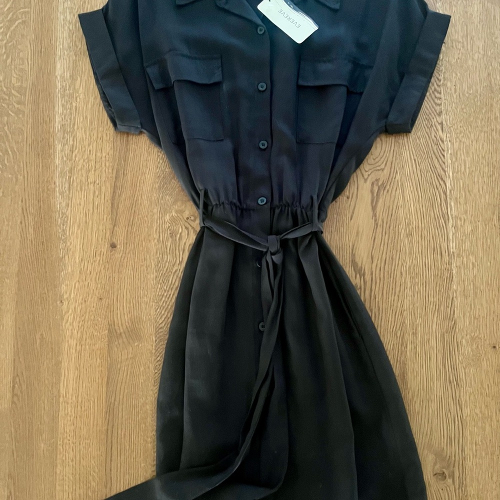 Evereve Elegant Black Midi Dress